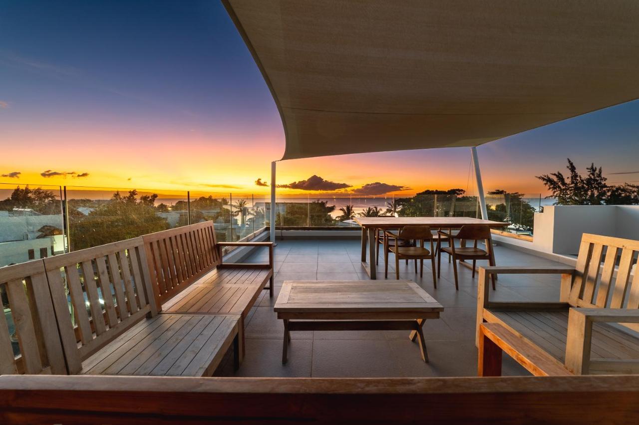 Penthouse 13 - One Bay Residence With Private Rooftop Terrace And Dip In Pool Pereybere Beach Exteriör bild