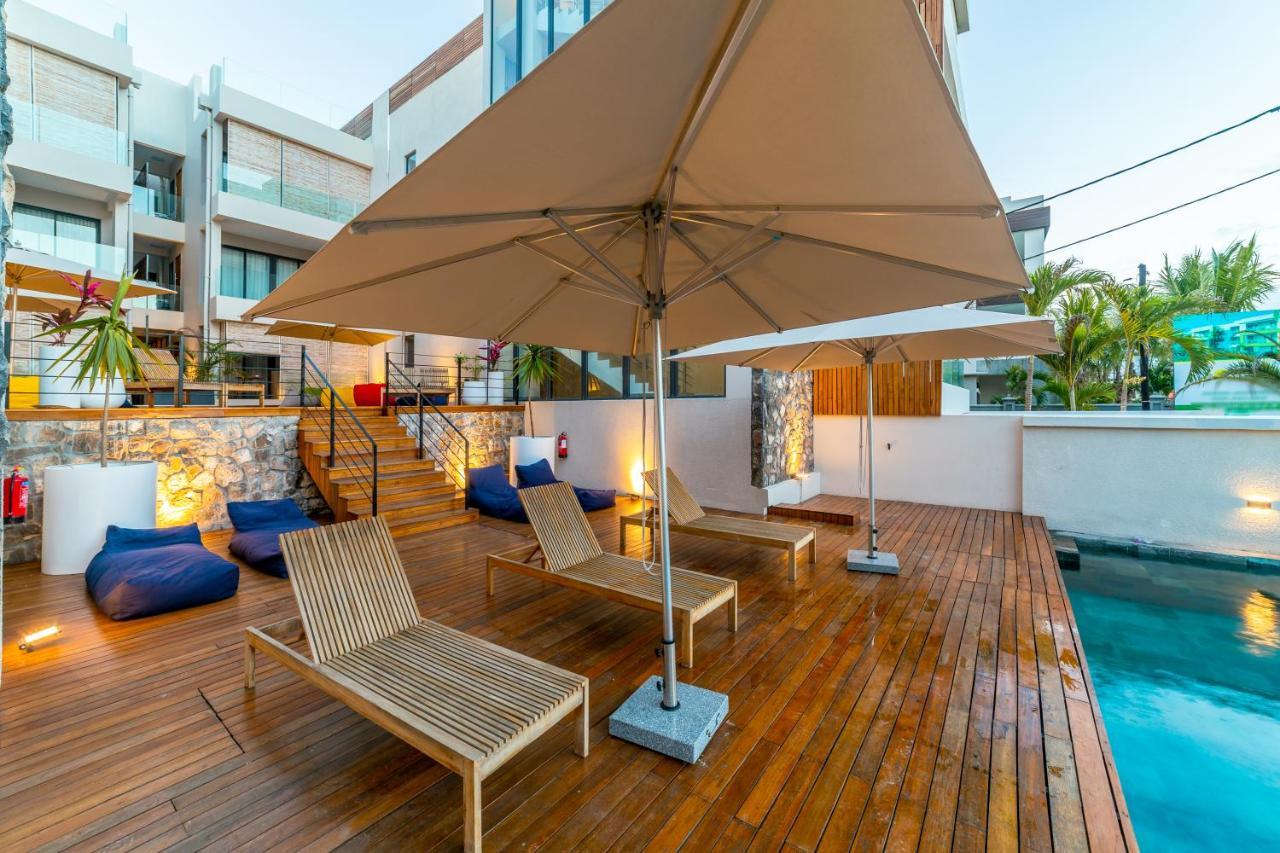 Penthouse 13 - One Bay Residence With Private Rooftop Terrace And Dip In Pool Pereybere Beach Exteriör bild